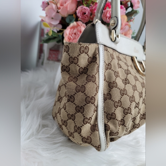 Gucci Canvas Abbey Shoulder Bag - Picture 4 of 14